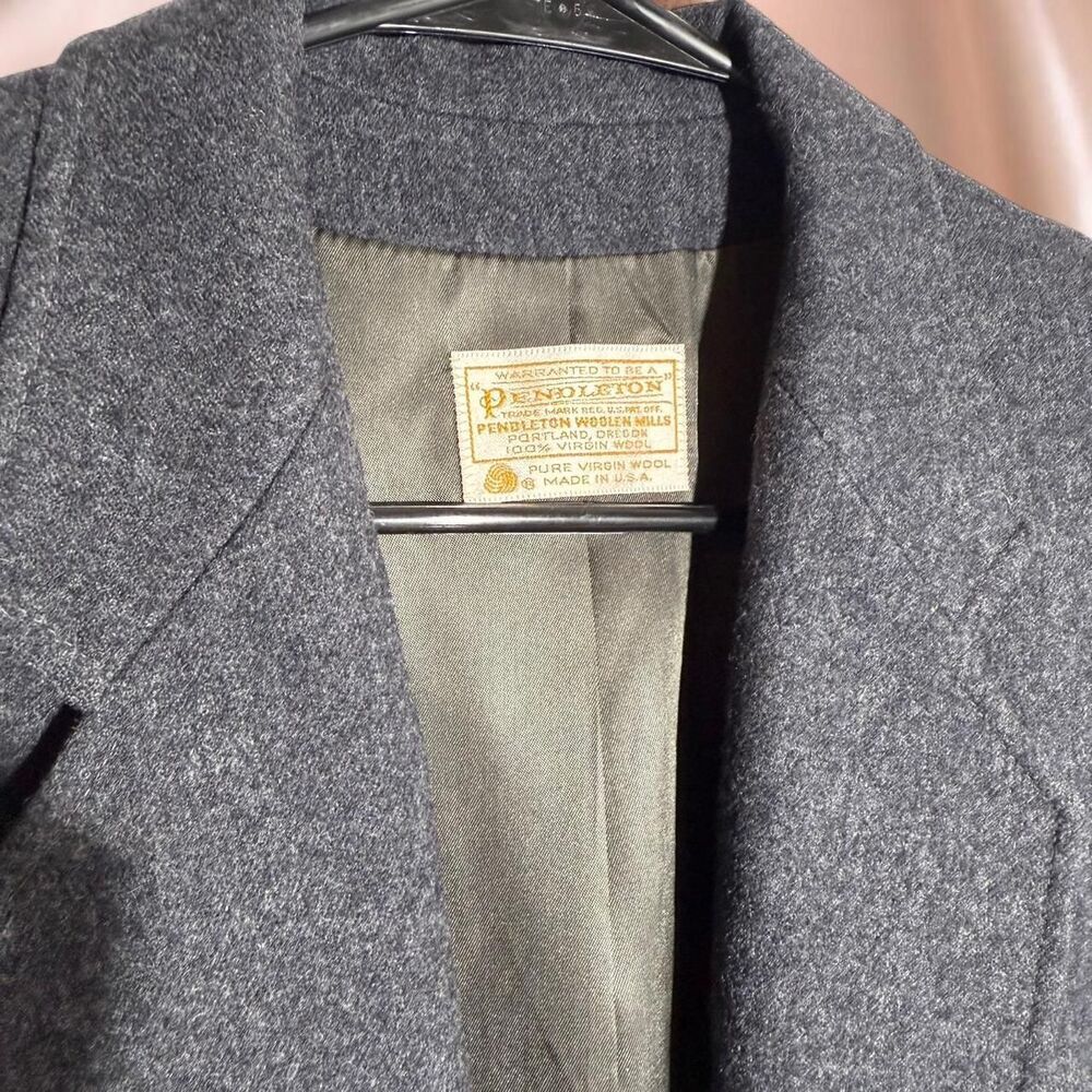 Vintage Pendleton Navy 100% Virgin Wool Blazer | Size 8 | Old Money Power Suit - Picture 2 of 8